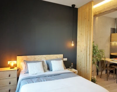 Moderno estudio en la Plaza de la Constitución